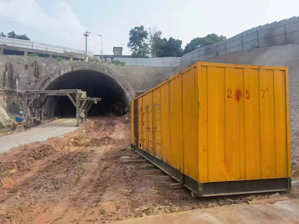 雨花台发电机出租自启装置的工作原理是什么？